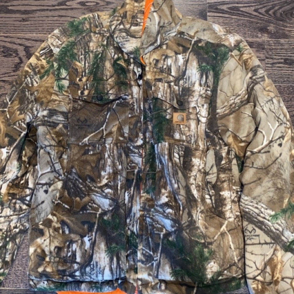Size Medium Carhartt reversible real tree jacket